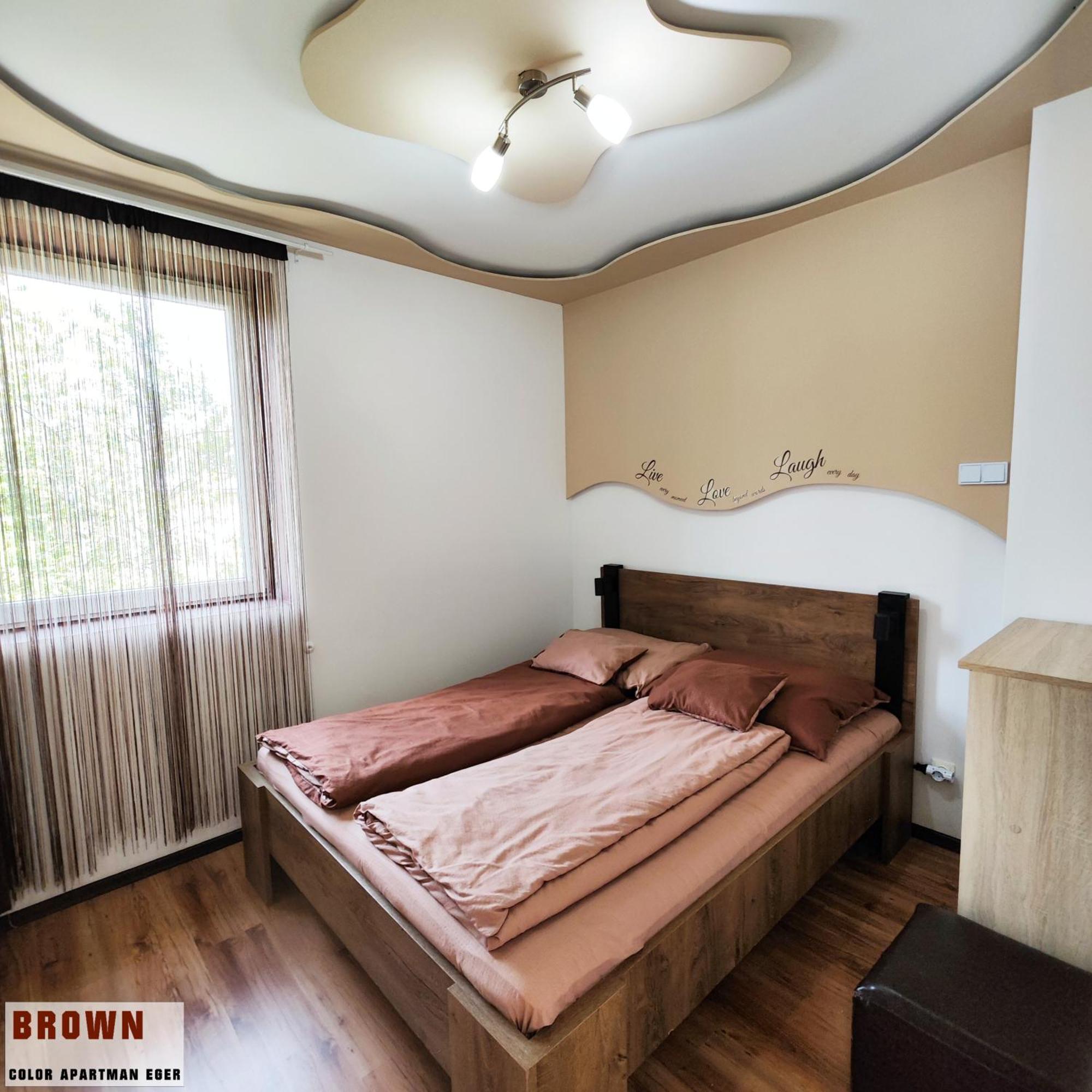 Color Apartmanok Eger Rum bild