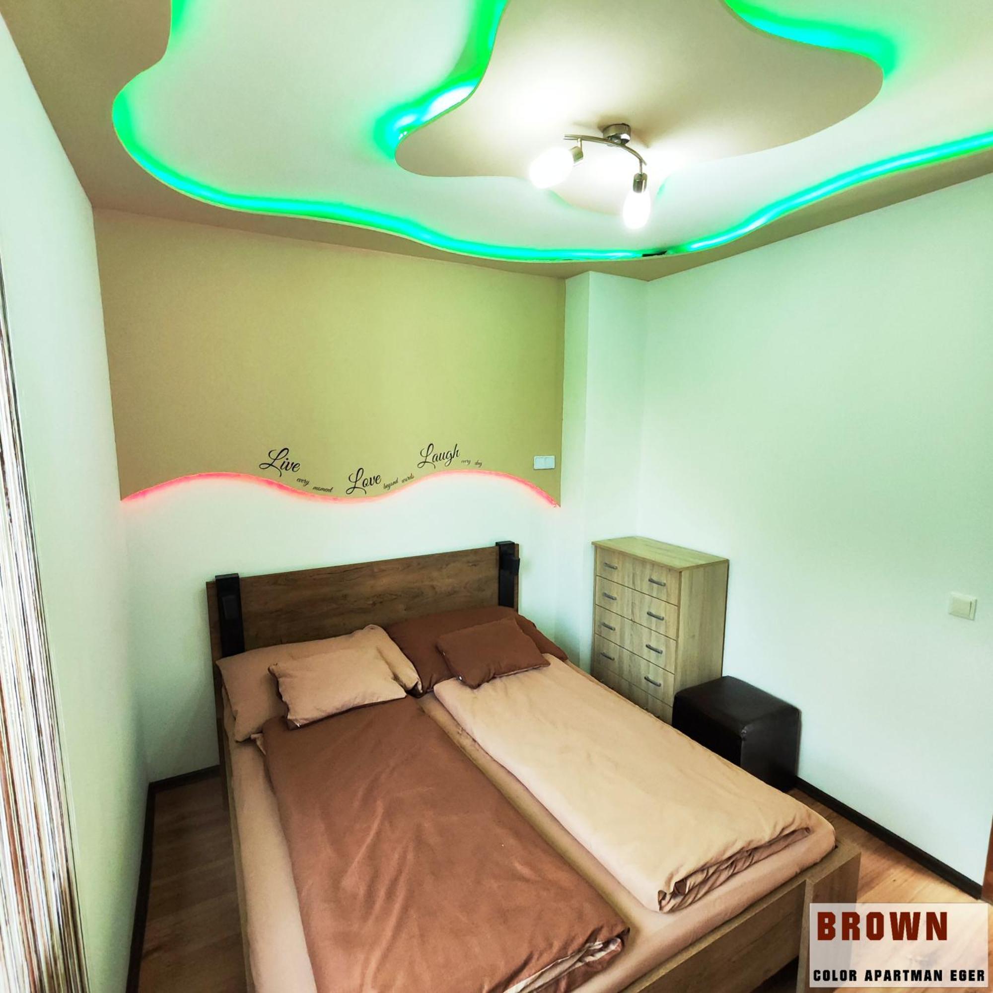 Color Apartmanok Eger Rum bild